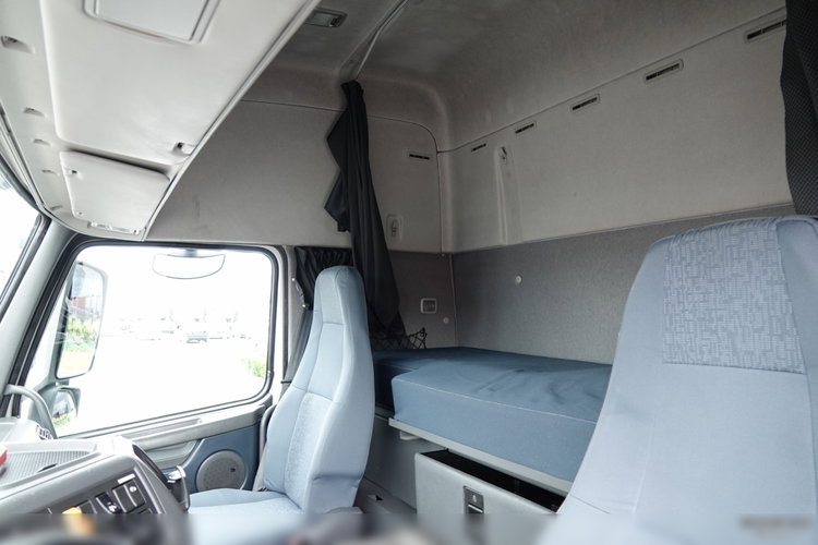 Volvo FM 450 / ADR / HYDRAULIKA  / WAGA: 6900KG / / PO KONTRAKCIE SERWISOWYM zdjęcie 25