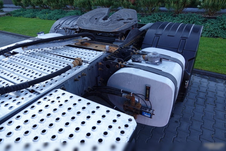 Volvo FM 450 / ADR / HYDRAULIKA /  RETARDER / ALUFELGI / / PO KONTRAKCIE SERWISOWYM zdjęcie 13