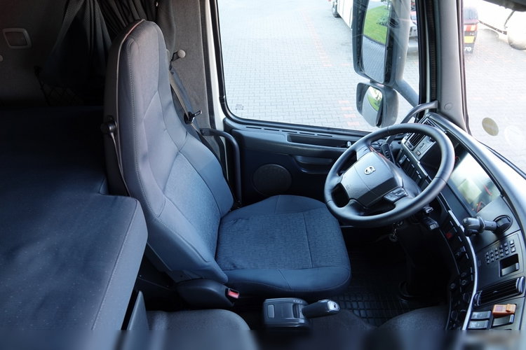 Volvo FM 450 / ADR / HYDRAULIKA /  RETARDER / ALUFELGI / / PO KONTRAKCIE SERWISOWYM zdjęcie 27