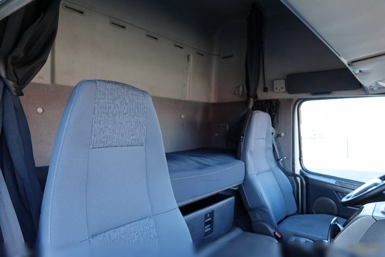 Volvo FM 450 / ADR / HYDRAULIKA /  RETARDER / ALUFELGI / / PO KONTRAKCIE SERWISOWYM zdjęcie 35