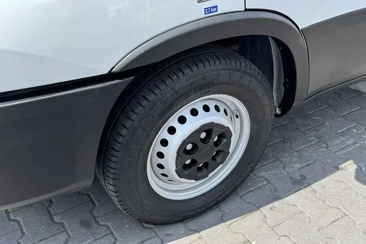 Iveco Daily 35S14 zdjęcie 12