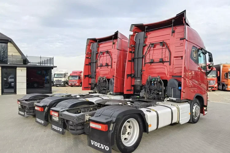 Volvo FH4 500 / AUTOMAT / LOW DECK / ACC / I-SHIFT / TV / zdjęcie 7