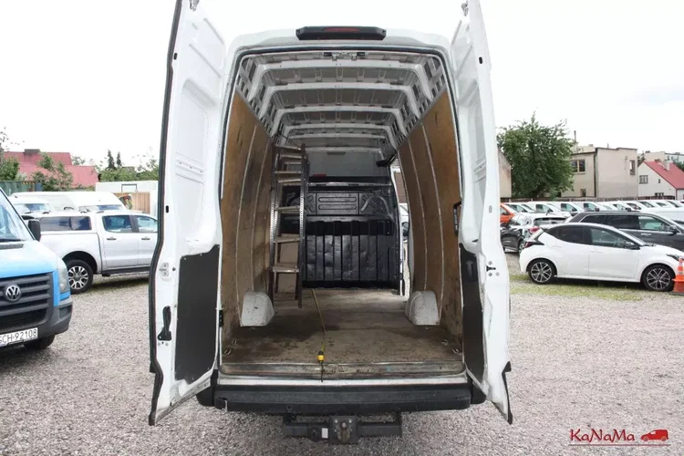Iveco DAILY 35S18 zdjęcie 14