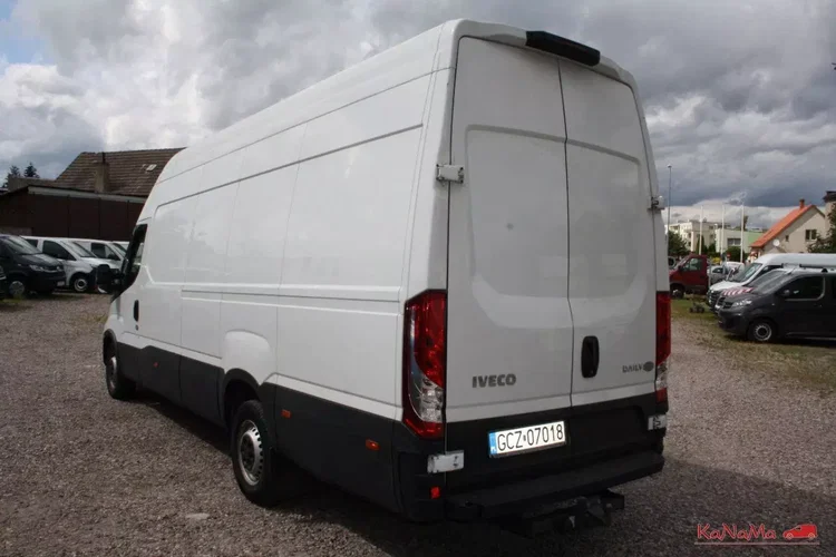 Iveco DAILY 35S18 zdjęcie 17
