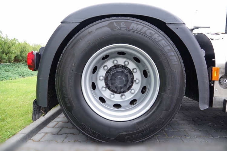 Scania R 410 / LNG / RETARDER / PRZÓD NA PODUSZKACH / 2020 ROK zdjęcie 24