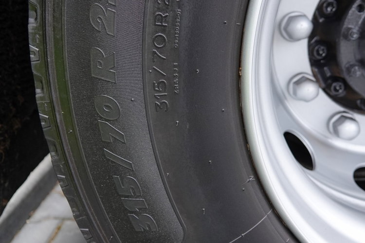 Scania R 410 / LNG / RETARDER / PRZÓD NA PODUSZKACH / 2020 ROK zdjęcie 25