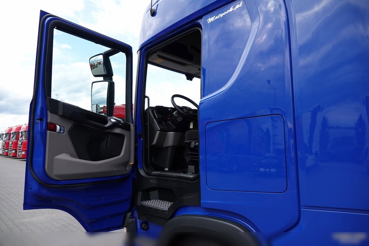 Scania R 410 / LNG / RETARDER / PRZÓD NA PODUSZKACH / 2020 ROK zdjęcie 26