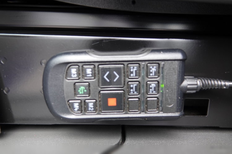 Scania R 410 / LNG / RETARDER / PRZÓD NA PODUSZKACH / 2020 ROK zdjęcie 27