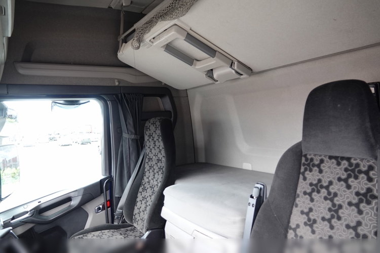 Scania R 410 / LNG / RETARDER / PRZÓD NA PODUSZKACH / 2020 ROK zdjęcie 29