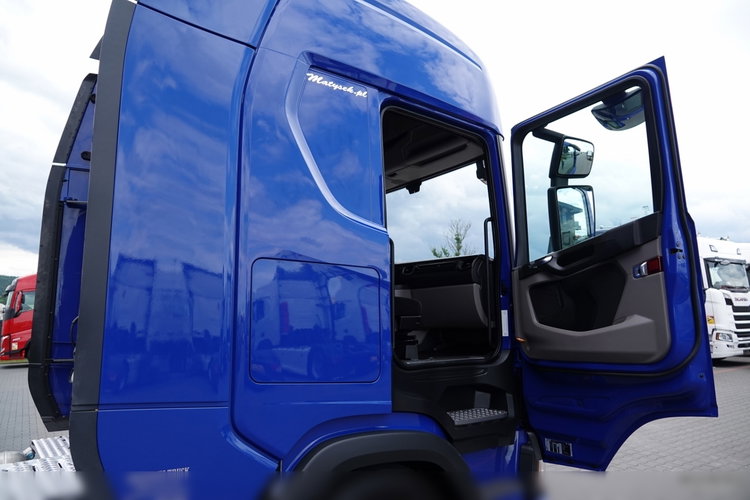 Scania R 410 / LNG / RETARDER / PRZÓD NA PODUSZKACH / 2020 ROK zdjęcie 40