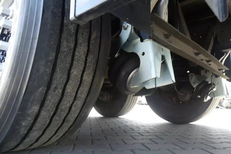 Schmitz FIRANKA / STANDARD / OŚ PODNOSZONA / W OCYNKU / zdjęcie 20