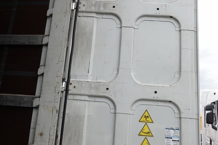 Krone FIRANKA STANDARD  / OŚ PODNOSZONA  / 2018 ROK zdjęcie 14