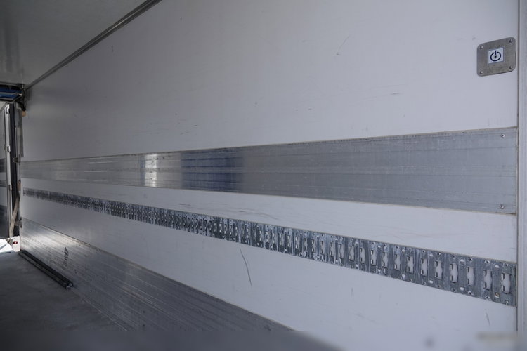 Scania P 410 / CHŁODNIA / ZESTAW TANDEM / PRZEJAZDOWY / 3x Agregat THERMO KING - FRIGO BLOCK / 3x WINDA ZAŁADOWCZA / MUTITEMPERATURA  PO ZŁOTYM KONTRAKCIE SERWISOWYM / 6x2 zdjęcie 28