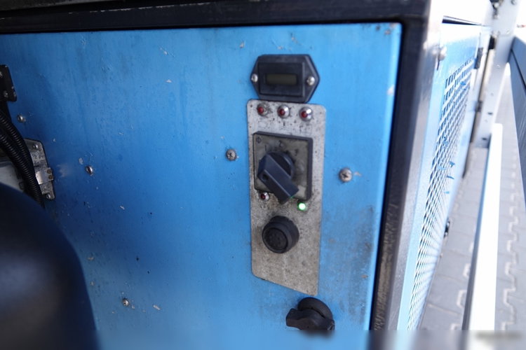 Scania P 410 / CHŁODNIA / ZESTAW TANDEM / PRZEJAZDOWY / 3x Agregat THERMO KING - FRIGO BLOCK / 3x WINDA ZAŁADOWCZA / MUTITEMPERATURA  PO ZŁOTYM KONTRAKCIE SERWISOWYM / 6x2 zdjęcie 49