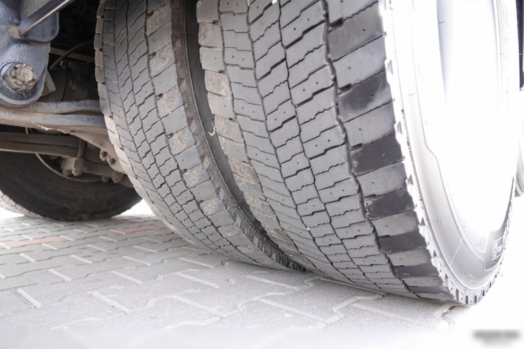 Scania P 410 / CHŁODNIA / ZESTAW TANDEM / PRZEJAZDOWY / 3x Agregat THERMO KING - FRIGO BLOCK / 3x WINDA ZAŁADOWCZA / MUTITEMPERATURA  PO ZŁOTYM KONTRAKCIE SERWISOWYM / 6x2 zdjęcie 58