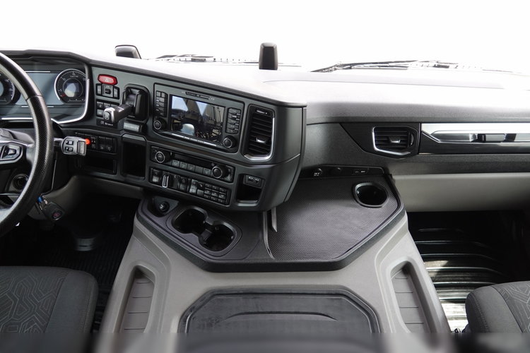 Scania P 410 / CHŁODNIA / ZESTAW TANDEM / PRZEJAZDOWY / 3x Agregat THERMO KING - FRIGO BLOCK / 3x WINDA ZAŁADOWCZA / MUTITEMPERATURA  PO ZŁOTYM KONTRAKCIE SERWISOWYM / 6x2 zdjęcie 73