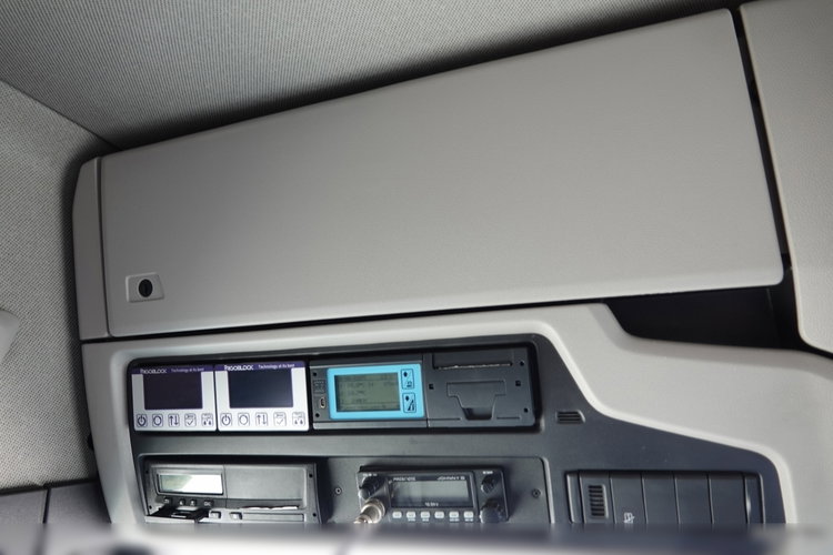 Scania P 410 / CHŁODNIA / ZESTAW TANDEM / PRZEJAZDOWY / 3x Agregat THERMO KING - FRIGO BLOCK / 3x WINDA ZAŁADOWCZA / MUTITEMPERATURA  PO ZŁOTYM KONTRAKCIE SERWISOWYM / 6x2 zdjęcie 75