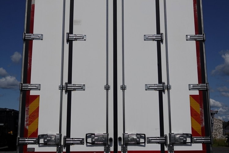 Scania P 410 / CHŁODNIA / SLÓWKA  / Agregat THERMO KING - FRIGO BLOCK / 2X WINDA ZAŁADOWCZA / MUTITEMPERATURA / PO ZŁOTYM KONTRAKCIE SERWISOWYM / zdjęcie 10