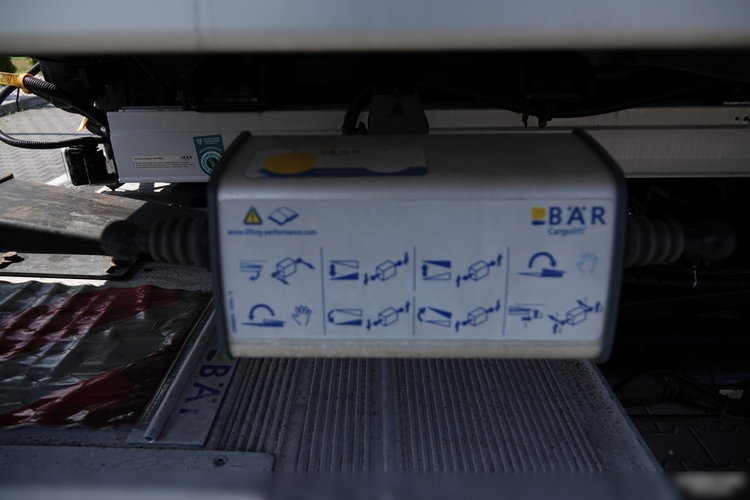 Scania P 410 / CHŁODNIA / SLÓWKA  / Agregat THERMO KING - FRIGO BLOCK / 2X WINDA ZAŁADOWCZA / MUTITEMPERATURA / PO ZŁOTYM KONTRAKCIE SERWISOWYM / zdjęcie 25