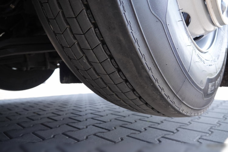 Scania P 410 / CHŁODNIA / SLÓWKA  / Agregat THERMO KING - FRIGO BLOCK / 2X WINDA ZAŁADOWCZA / MUTITEMPERATURA / PO ZŁOTYM KONTRAKCIE SERWISOWYM / zdjęcie 34