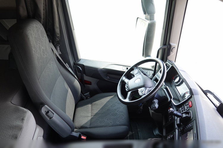 Scania P 410 / CHŁODNIA / SLÓWKA  / Agregat THERMO KING - FRIGO BLOCK / 2X WINDA ZAŁADOWCZA / MUTITEMPERATURA / PO ZŁOTYM KONTRAKCIE SERWISOWYM / zdjęcie 42