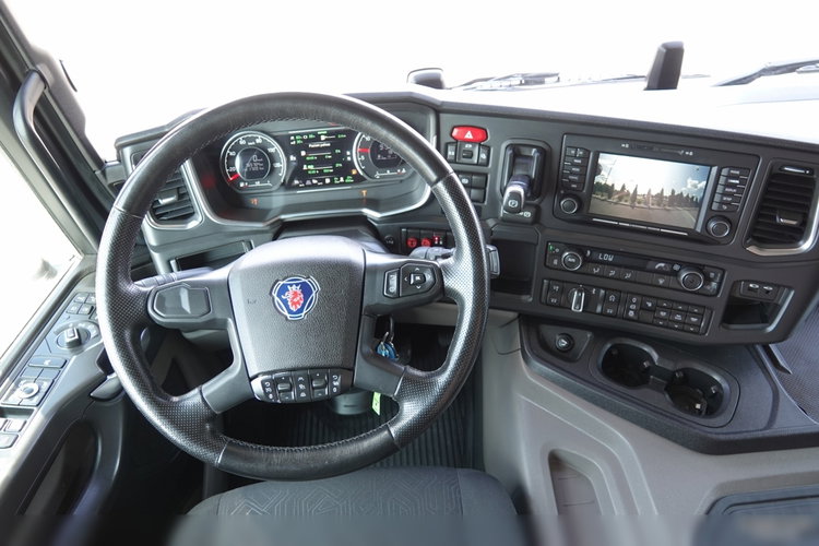 Scania P 410 / CHŁODNIA / SLÓWKA  / Agregat THERMO KING - FRIGO BLOCK / 2X WINDA ZAŁADOWCZA / MUTITEMPERATURA / PO ZŁOTYM KONTRAKCIE SERWISOWYM / zdjęcie 44