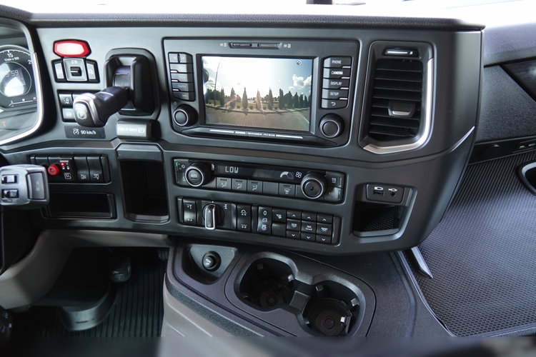 Scania P 410 / CHŁODNIA / SLÓWKA  / Agregat THERMO KING - FRIGO BLOCK / 2X WINDA ZAŁADOWCZA / MUTITEMPERATURA / PO ZŁOTYM KONTRAKCIE SERWISOWYM / zdjęcie 45