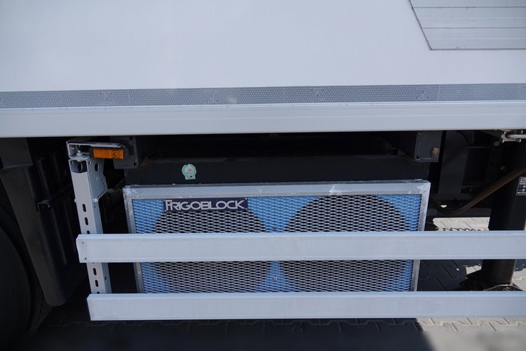 Wielton PRZYCZEPA CHŁODNIA / IGLOOCAR / THERMO KING - FRIGOBLOCK / WINDA ZAŁADOWCZA / PRZEJAZDOWA / SAF / 2019 ROK  zdjęcie 17