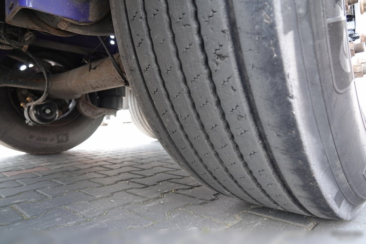 KEMPF WYWROTKA 50 m3 / 2018 ROK / OŚ PODNOSZONA zdjęcie 16