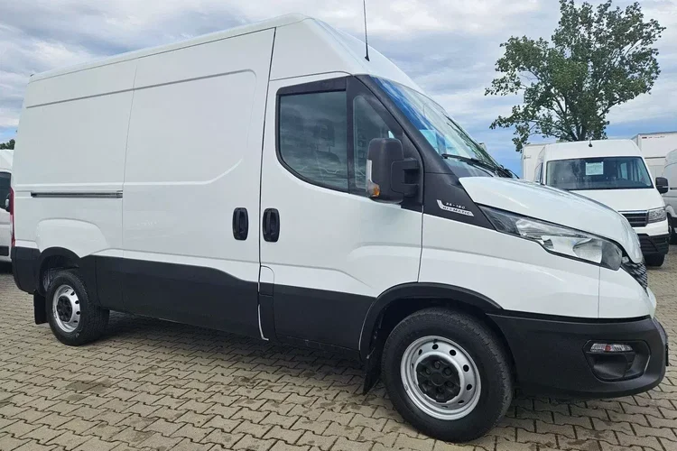 Iveco 35s16 L2H2 84999zł Netto 2.3HDi/160KM zdjęcie 3