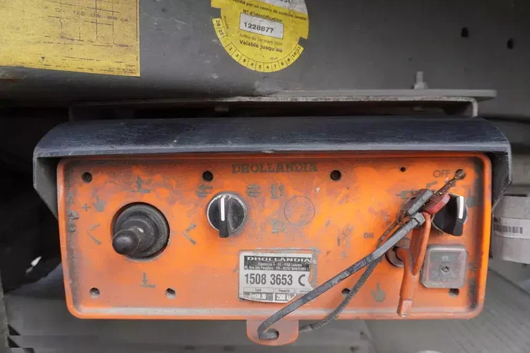 Lamberet / Carrier Vector 1950 MT / Winda Dhollandia 2500 kg zdjęcie 16