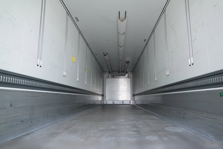 Schmitz / CHŁODNIA / AGREGAT CARRIER VECTOR 1550 / DOPPELSTOCK / OŚ PODNOSZONA / KOSZ NA PALETY / 2022 r  zdjęcie 15