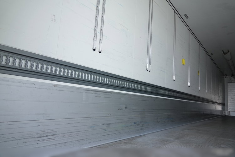 Schmitz / CHŁODNIA / AGREGAT CARRIER VECTOR 1550 / DOPPELSTOCK / OŚ PODNOSZONA / KOSZ NA PALETY / 2022 r  zdjęcie 16