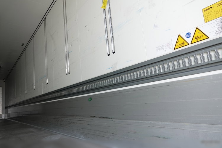 Schmitz / CHŁODNIA / AGREGAT CARRIER VECTOR 1550 / DOPPELSTOCK / OŚ PODNOSZONA / KOSZ NA PALETY / 2022 r  zdjęcie 17