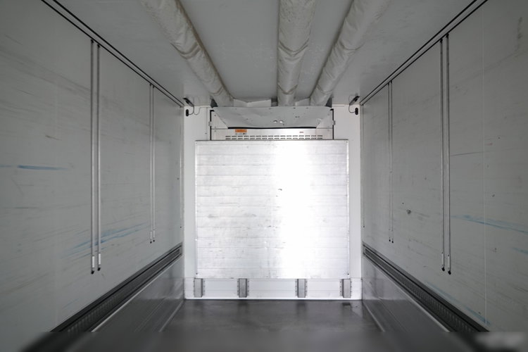 Schmitz / CHŁODNIA / AGREGAT CARRIER VECTOR 1550 / DOPPELSTOCK / OŚ PODNOSZONA / KOSZ NA PALETY / 2022 r  zdjęcie 20