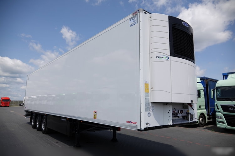 Schmitz / CHŁODNIA / AGREGAT CARRIER VECTOR 1550 / DOPPELSTOCK / OŚ PODNOSZONA / KOSZ NA PALETY / 2022 r  zdjęcie 2