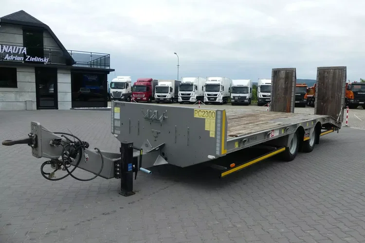 NISKOPODWOZIOWA / LAWETA / MAŁO UŻYWANA / zdjęcie 3