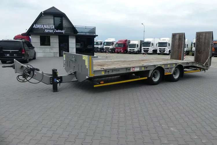 NISKOPODWOZIOWA / LAWETA / MAŁO UŻYWANA / zdjęcie 4