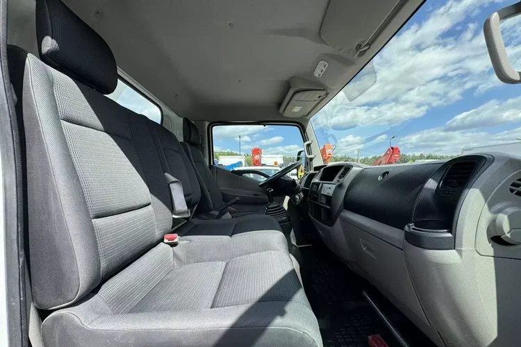 Nissan Cabstar zdjęcie 27