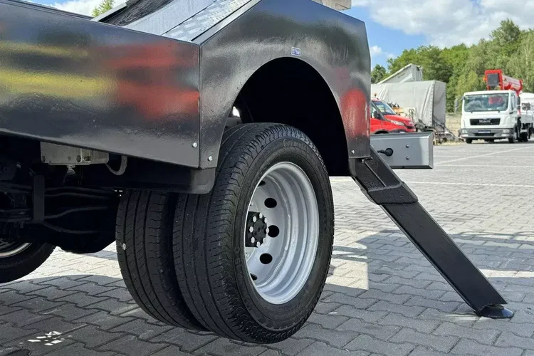 Nissan Cabstar zdjęcie 4