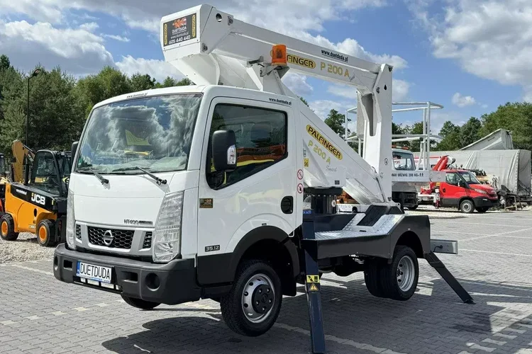 Nissan Cabstar zdjęcie 8