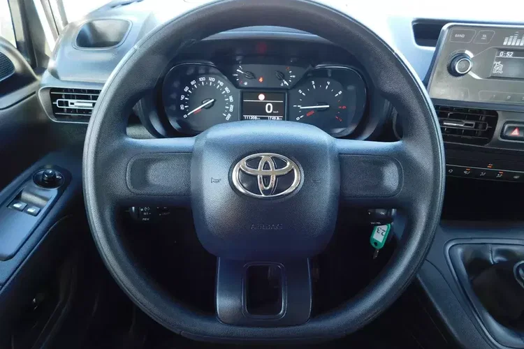 Toyota Proace City Verso zdjęcie 10