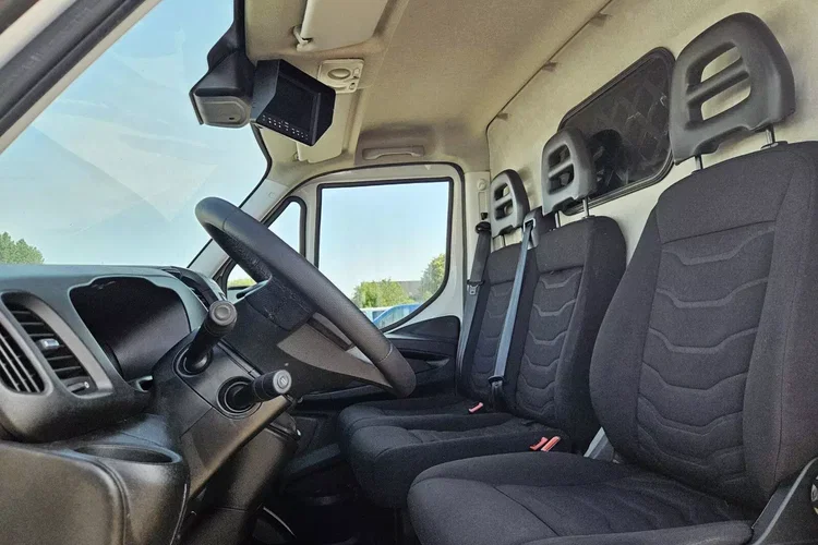 Iveco 35s15 L2H2 49999zł NETTO 2.3HPi/145KM zdjęcie 18