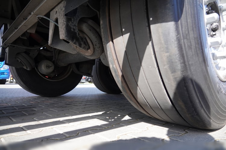 Schmitz -CARGOBULL / FIRANKA / STANDARD / 2 OSIE PODNOSZONE / SPROWADZONA  zdjęcie 21