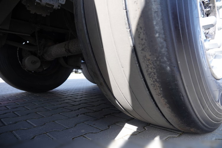 Schmitz -CARGOBULL / FIRANKA / STANDARD / 2 OSIE PODNOSZONE / SPROWADZONA  zdjęcie 22