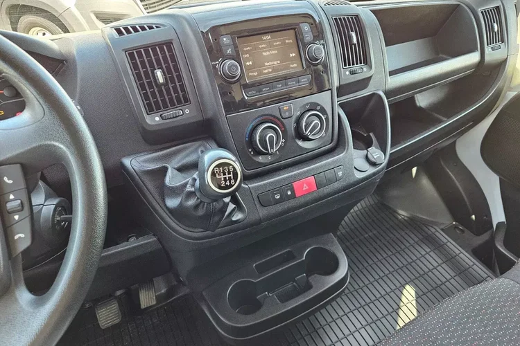 Peugeot boxer L4H2 74999zł NETTO 2.2HDi/140KM zdjęcie 24