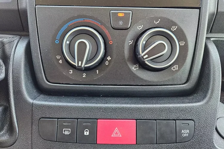 Peugeot boxer L4H2 74999zł NETTO 2.2HDi/140KM zdjęcie 27