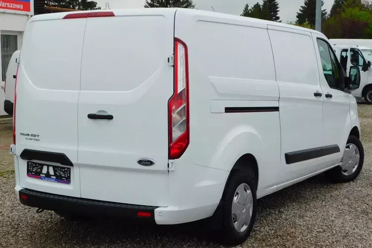 Ford Custom zdjęcie 2