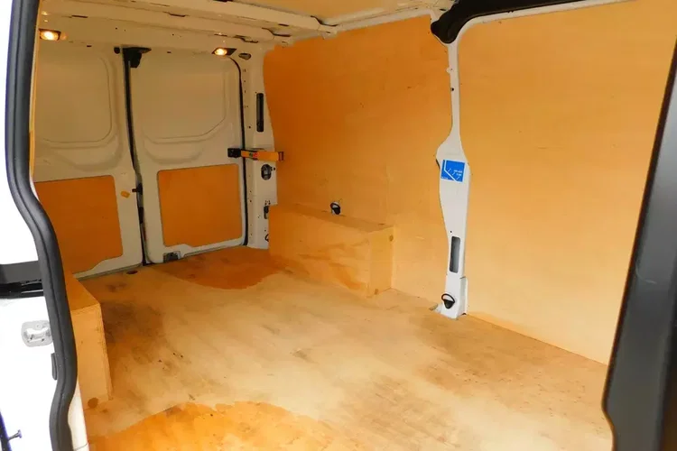 Ford Custom zdjęcie 4