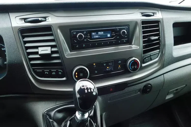 Ford Custom zdjęcie 8